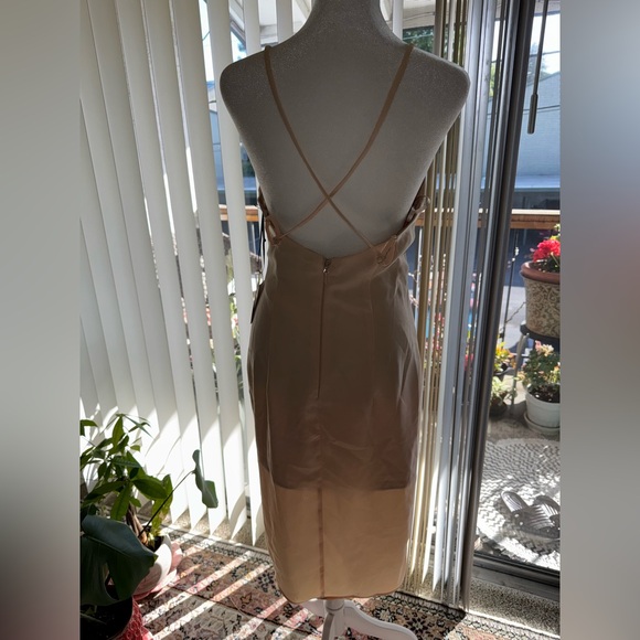 NWT Lulus Beige Dress Women’s size Small Midi style - Picture 10 of 16